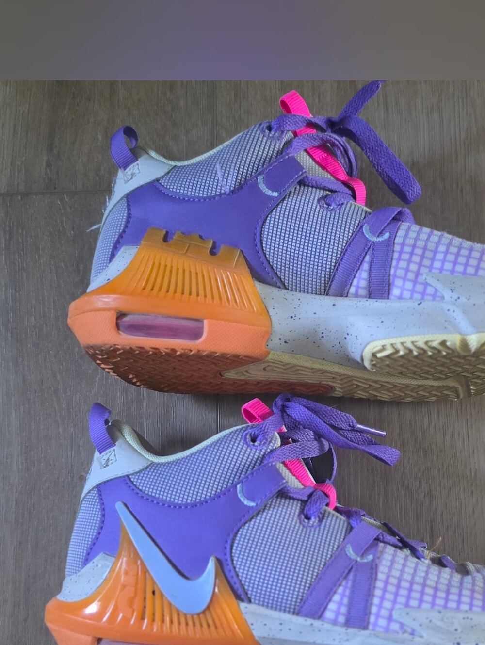 Nike LeBron Witness 7 GS Action Grape Vivid Orange DQ8650-101 Size 5Y